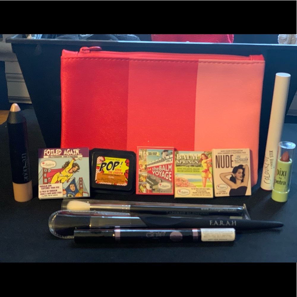Make Up Bag On The Go